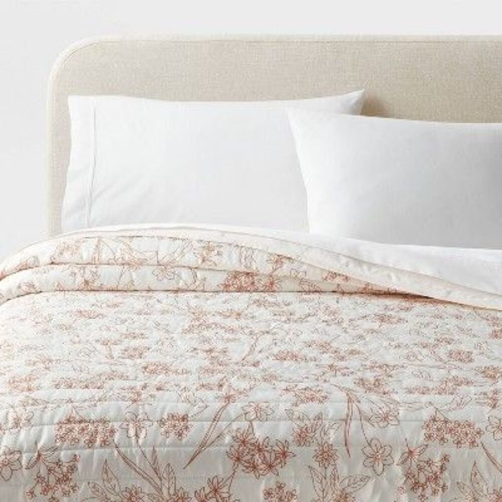 Room Essentials - Full/Queen Satin Quilt Copper - Room Essentials: M Copper